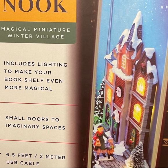 ❄️ Handcrafted Book Nook Magical Miniature Winter Village ❄️ - Picture 4 of 5